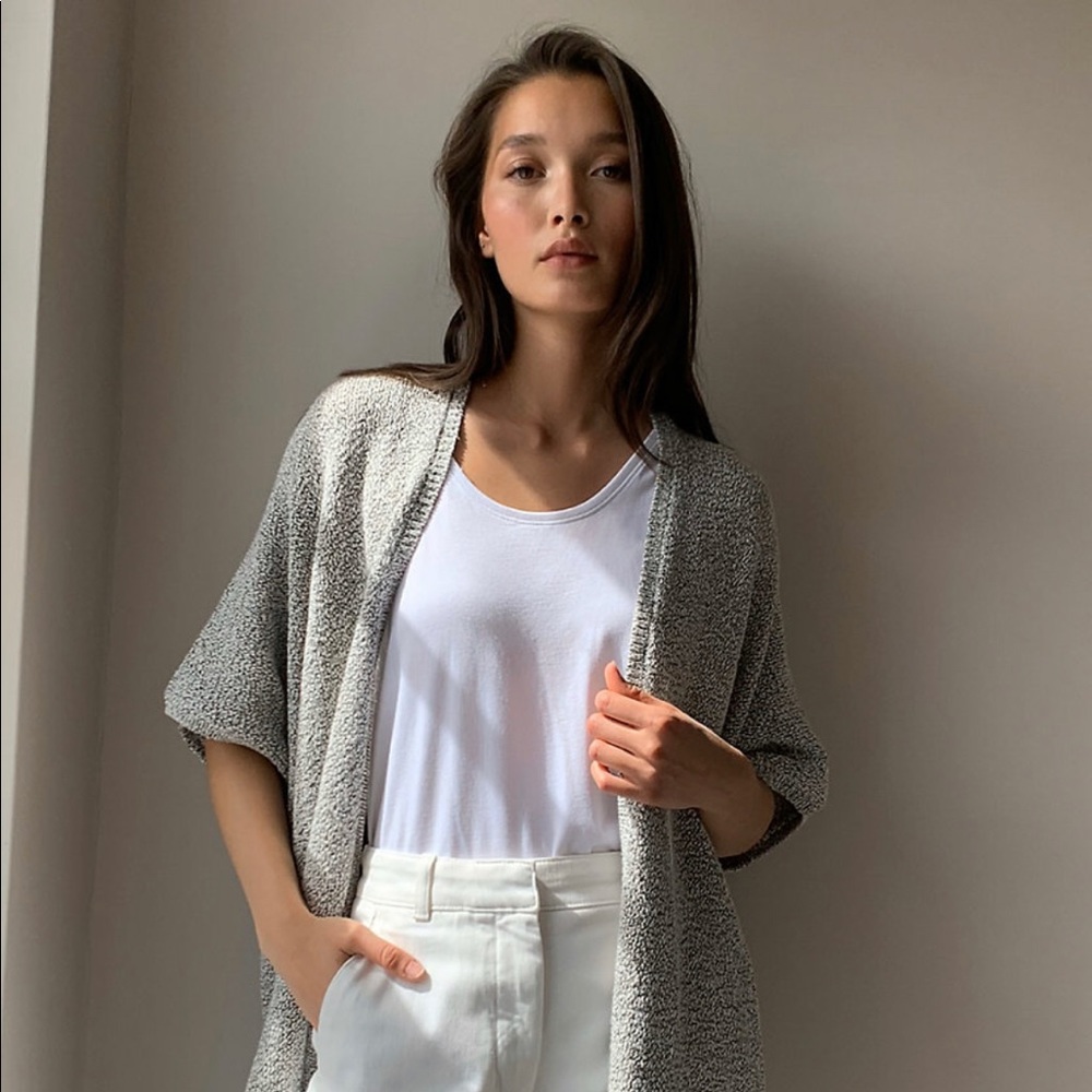 ❌Sold❌Aritzia Community iconic cape